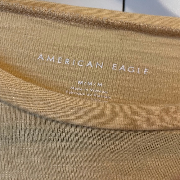 💃🏻3/$35 Basic Yellow Tee - Picture 2 of 2